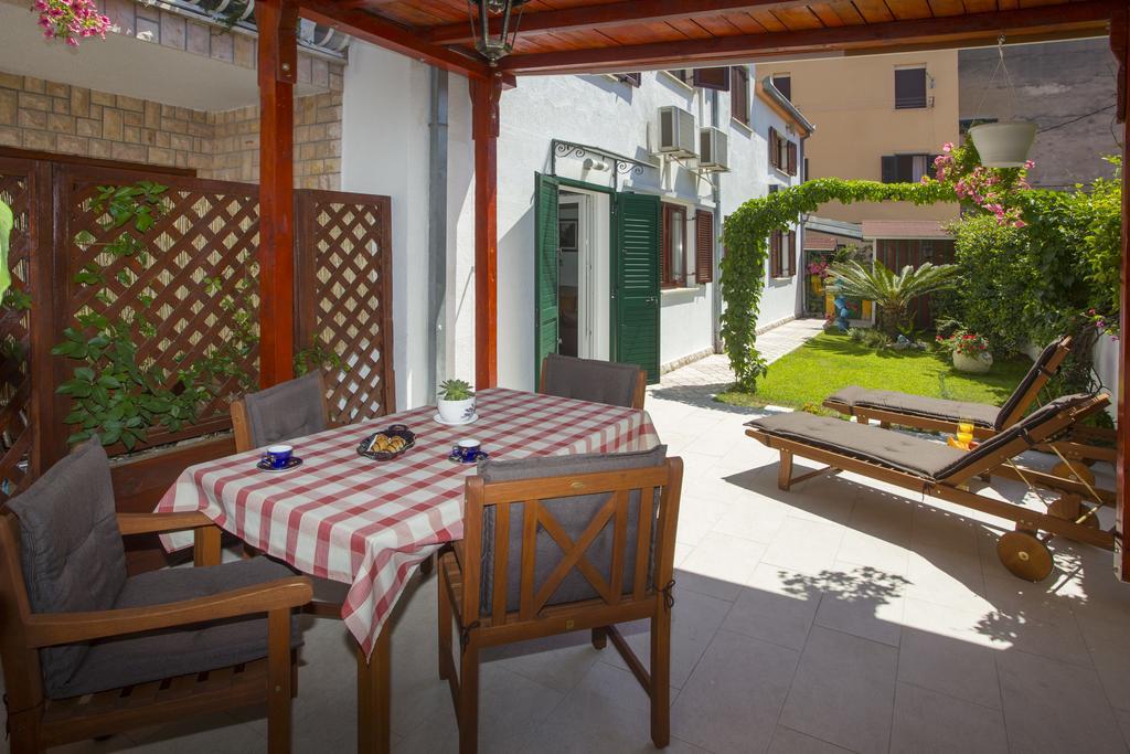 City Center Apartment Kadena Split Extérieur photo