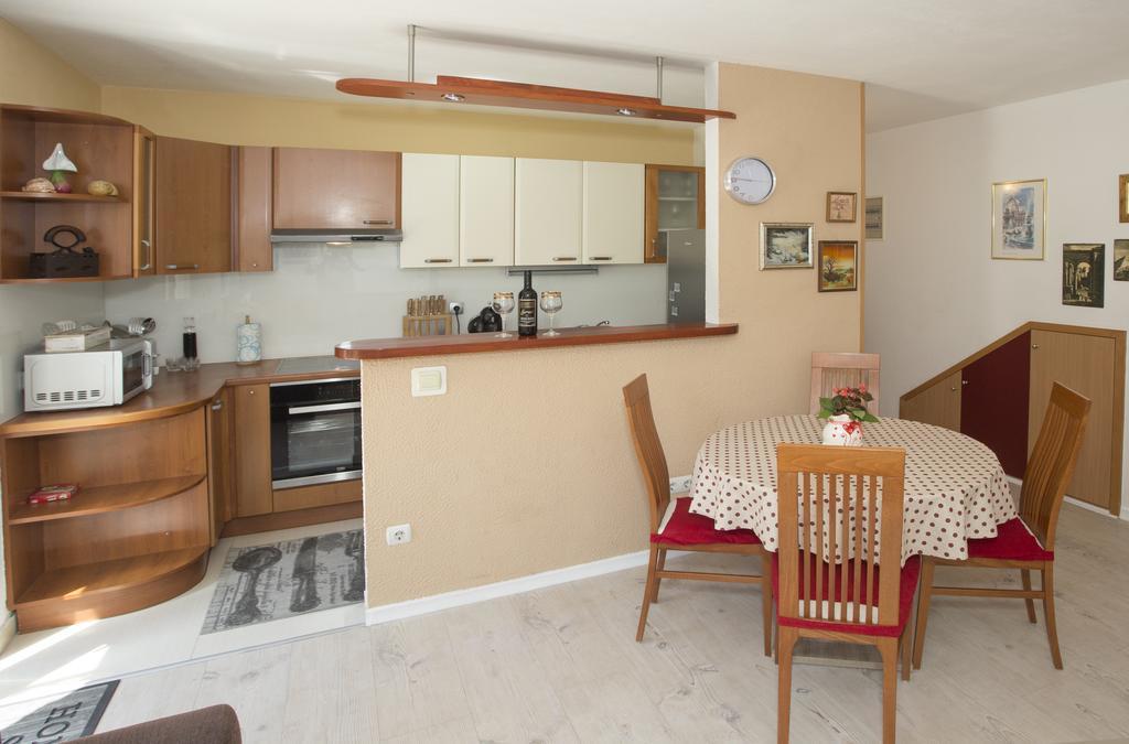 City Center Apartment Kadena Split Extérieur photo
