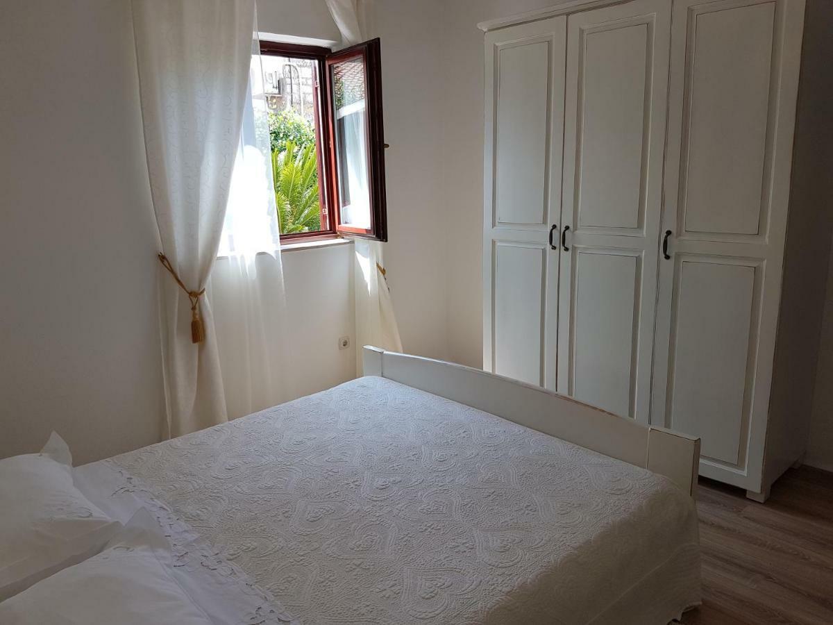 City Center Apartment Kadena Split Extérieur photo